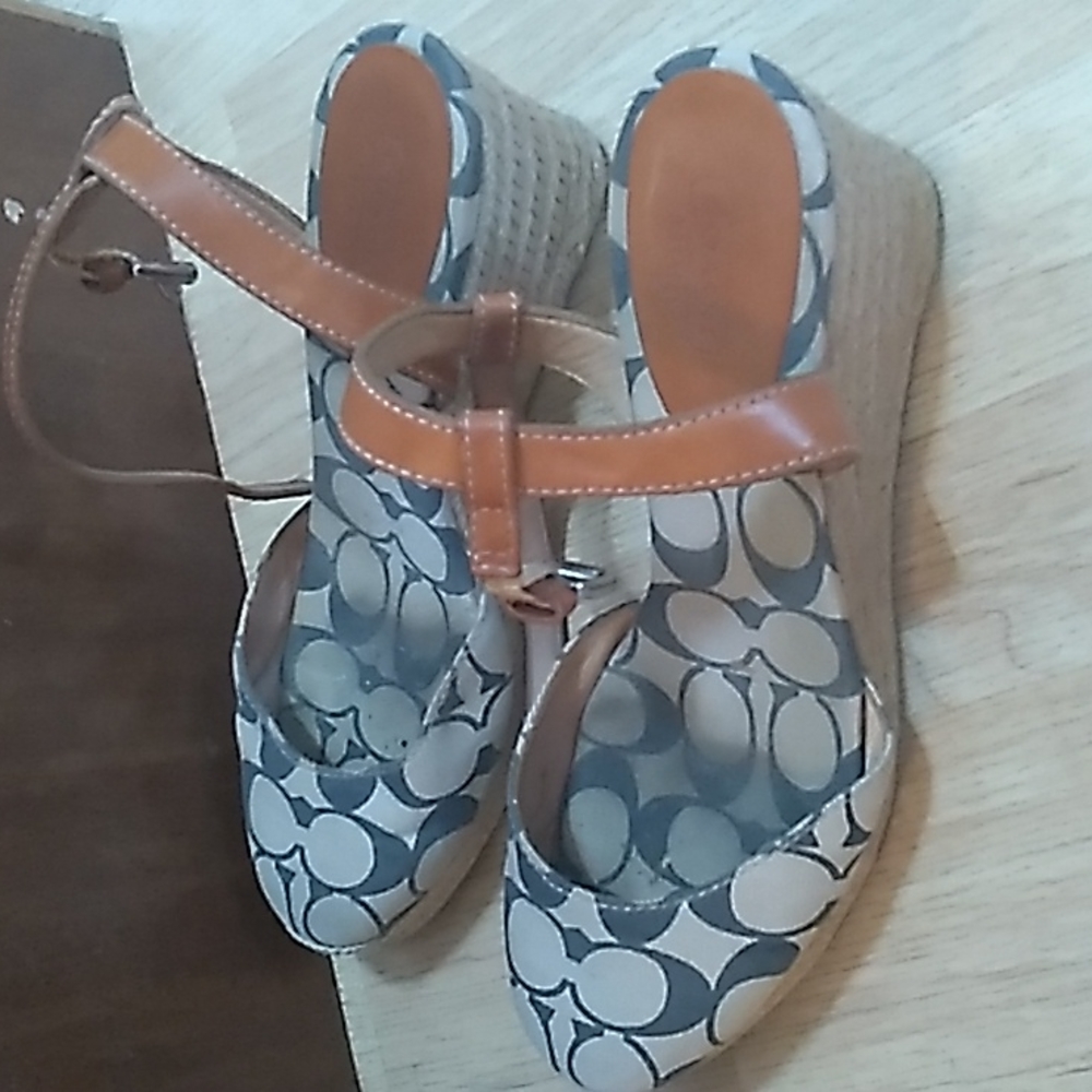 Coach wedges